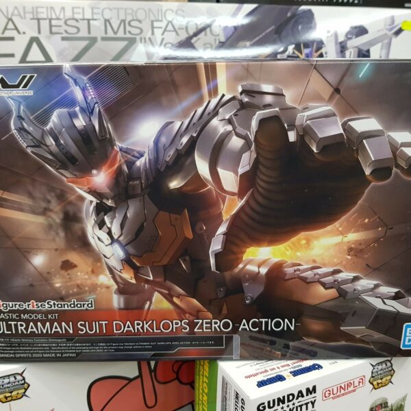 Bandai Ult73085 Figure Rise Ultraman Suit Darklops Z Action