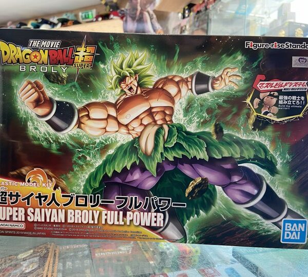 Model kit dragon ball broly saiyan full power