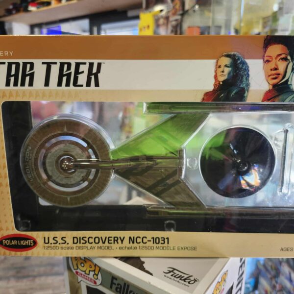 Polar lights Star Trek USS Discovery Preb. 1/2500 – MCM Group