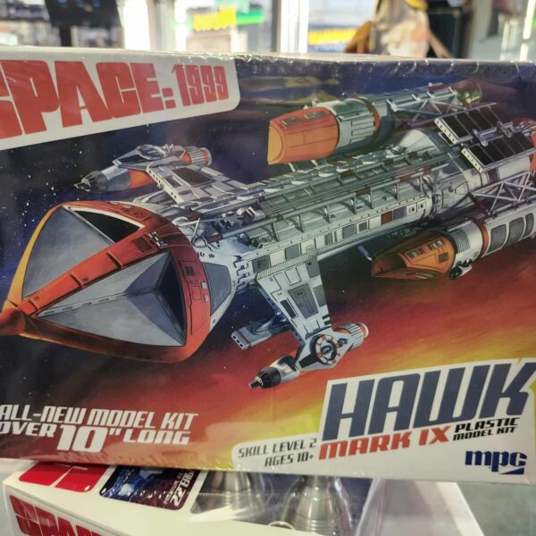 Round2 Espace 1/72 : 1999 Hawk MK IX