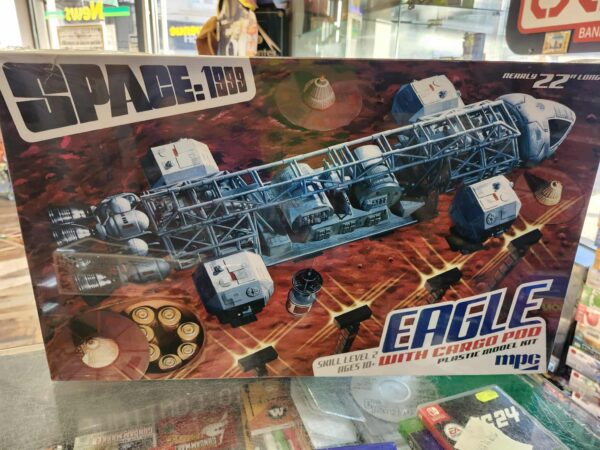 MPC 1:48 Space 1999 - Eagle w/ Cargo Pod Model Kit