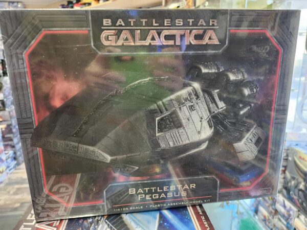Moebius Models Battlestar Galactica Pegasus 1/4105 Scale ...